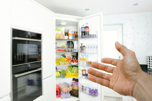 Como organizar uma geladeira em 5 passos